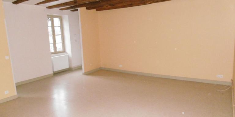 Centre ville AUBUSSON Appartement duplex 3 chambres - C