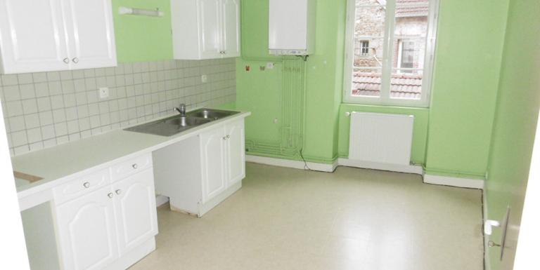 Centre ville AUBUSSON Appartement duplex 3 chambres - D