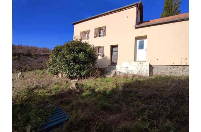 MAISON AVEC TERRAIN ATTENANT - A