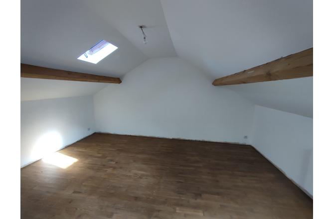 MAISON AVEC TERRAIN ATTENANT - G