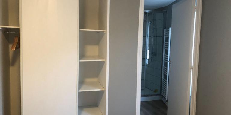 IMMEUBLE DE RAPPORT - D