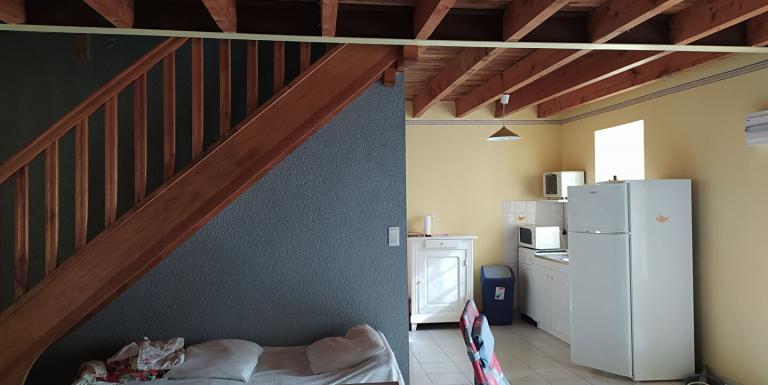 MAISON EN PIERRES A RENOVER - D