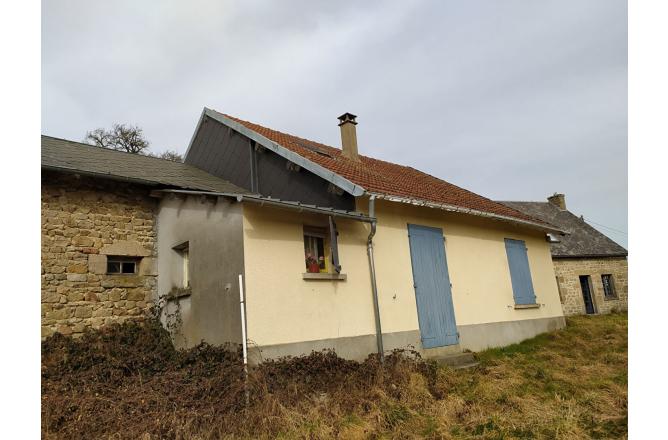 MAISON AVEC JARDIN ATTENANT - G