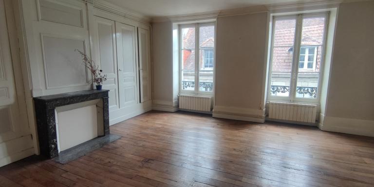 Appartement Centre ville 2 pièces , 62 m2