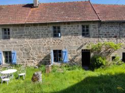 MAISON DE TYPE FERMETTE DANS UN PETIT HAMEAU