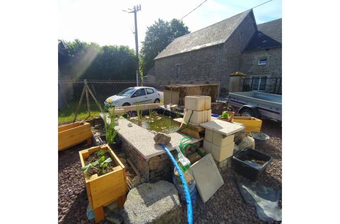SECTEUR CROCQ MAISON HABITABLE DE SUITE AVEC TRES JOLI JARDIN AMENAGE - H