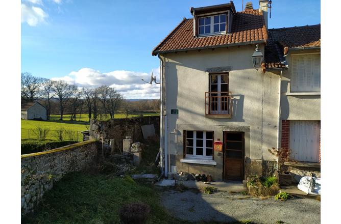 MAISON DE 60M² AVEC JARDIN - A