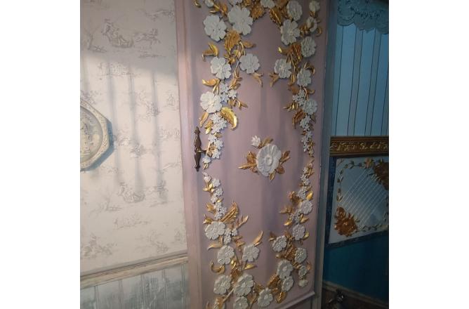 MAISON DE VILLE ANCIENNE ET ATYPIQUE - L