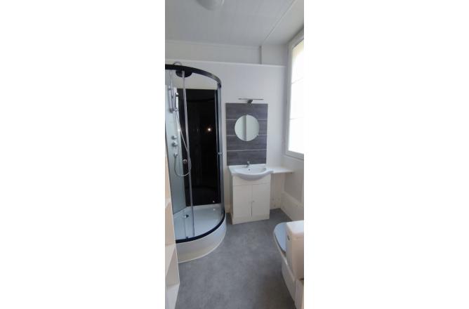 Appartement T2 centre ville Aubusson - F