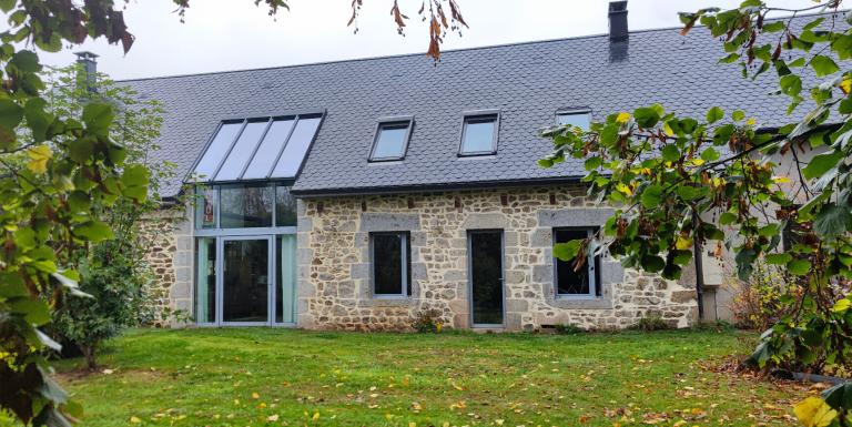 PROPRIETE SUR 3 HECTARES, BELLE RENOVATION