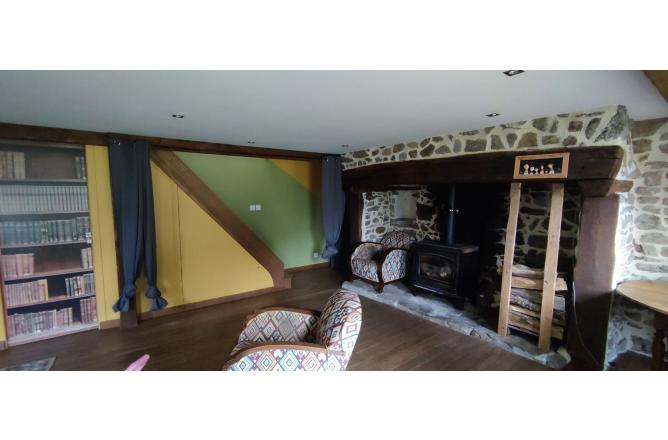 PROPRIETE SUR 3 HECTARES, BELLE RENOVATION - B