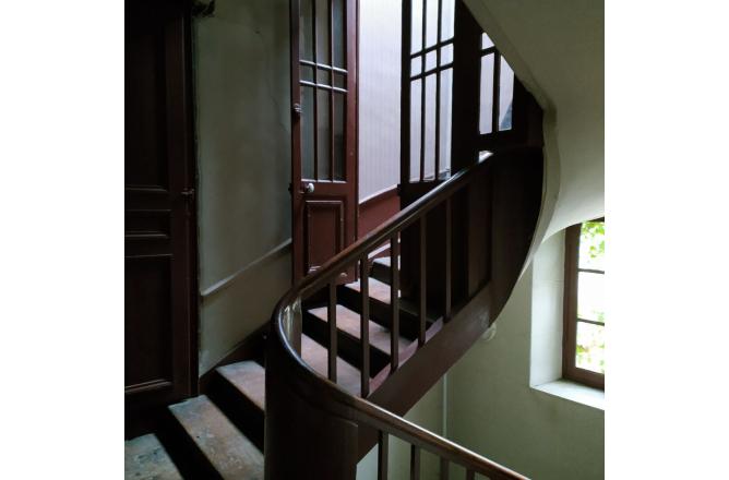 IMMEUBLE DE RAPPORT DE CARACTERE - D