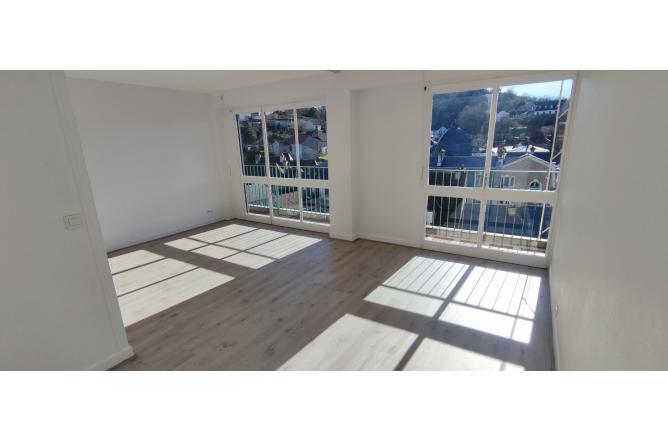 Appartement F2 avec balcon, entièrement rénové en résidence - A