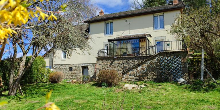 PROCHE AUBUSSON ET FELLETIN MAISON AVEC GRAND TERRAIN