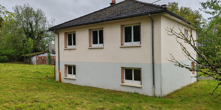 Maison Aubusson 4 pièce(s) 120 m2 , trois chambres , vue dégagée