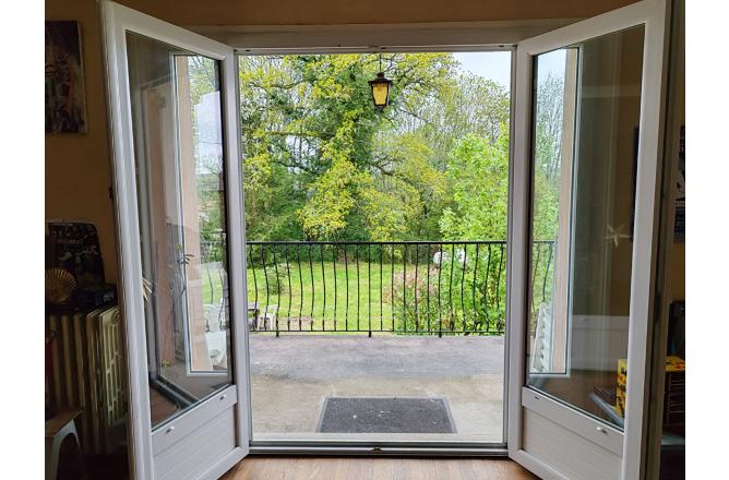 Maison Aubusson 4 pièce(s) 120 m2 , trois chambres , vue dégagée - E