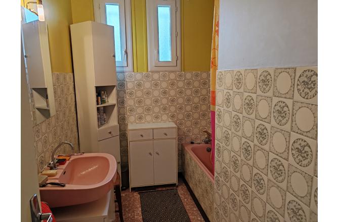 Maison Aubusson 4 pièce(s) 120 m2 , trois chambres , vue dégagée - H