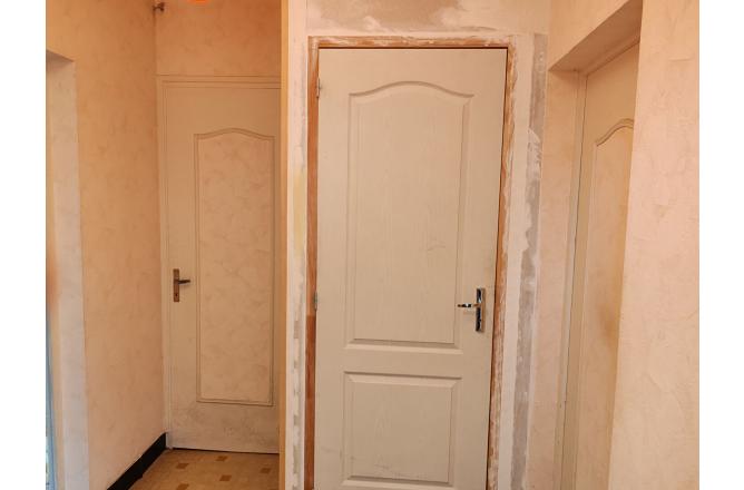 Maison Aubusson 4 pièce(s) 120 m2 , trois chambres , vue dégagée - M