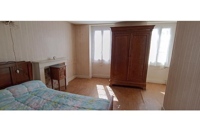 Maison avec Belle grange sur terrain de 1600 m2 - H