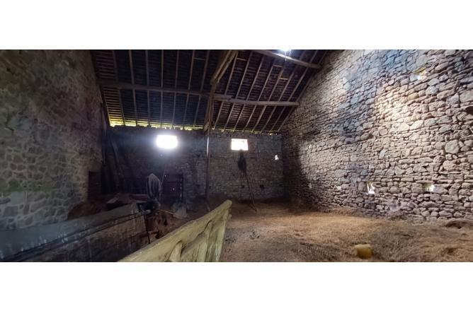 Maison avec Belle grange sur terrain de 1600 m2 - K
