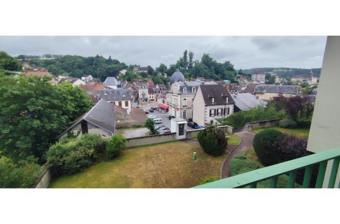 Appartement F1bis, cuisine aménagée, balcon - G