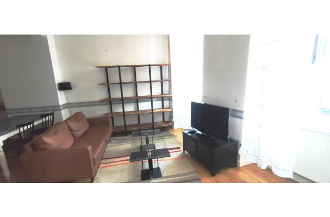 Appartement meublé studio avec cuisine indépendante - B