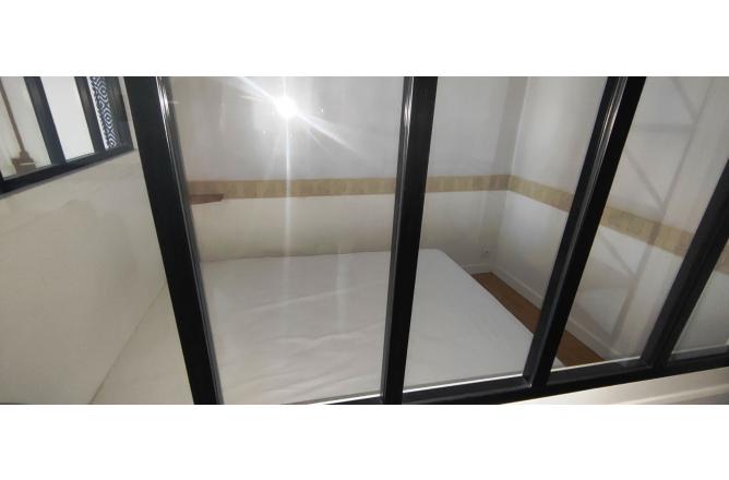Appartement meublé studio avec cuisine indépendante - D
