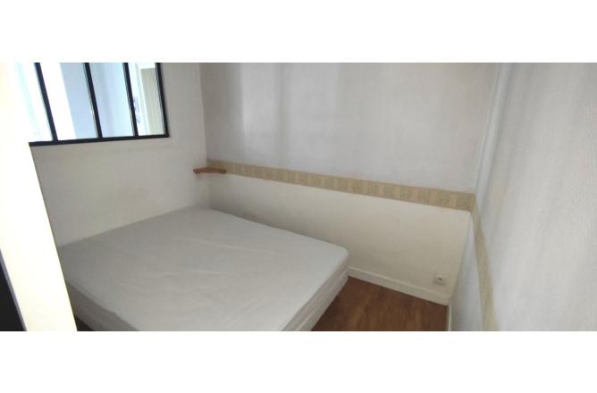 Appartement meublé studio avec cuisine indépendante - E