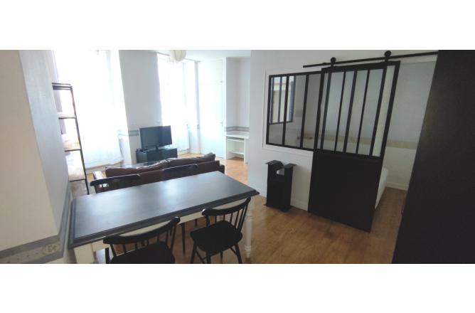 Appartement meublé studio avec cuisine indépendante - H