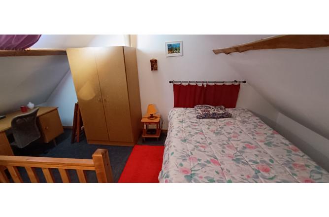 PROCHE AUBUSSON - MAISON EN PIERRES GRAND TERRAIN ATTENANT - G