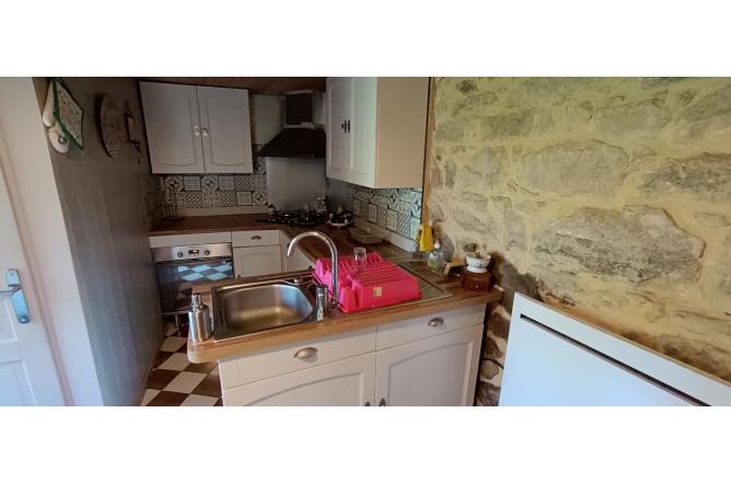 MAISON CREUSOISE RENOVEE ENVIRONNEMENT TRES CALME - G