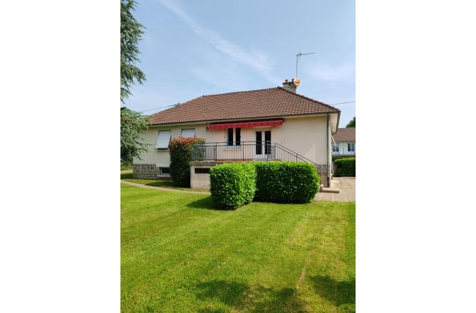 Pavillon Aubusson sur sous sol en parfait état - A