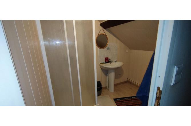 PPARTEMENT F2 DUPLEX CENTRE VILLE AUBUSSON - D