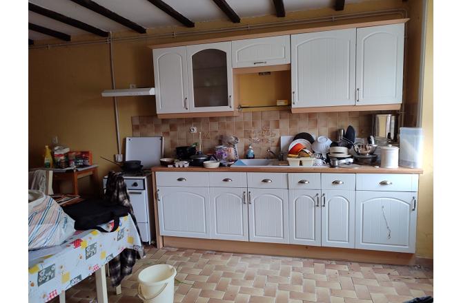 MAISON EN PIERRES AVEC JARDIN ATTENANT - C