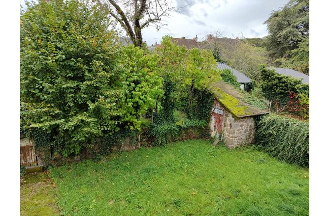 MAISON DE BOURG PLEINE DE CHARME - G