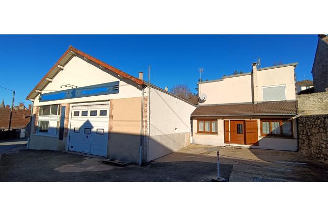 Centre FELLETIN Maison 75 m2 et bâtiment de 216 m2 - A