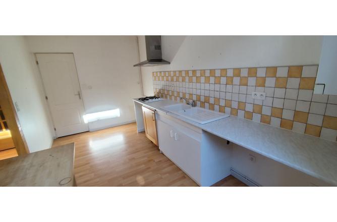 Appartement centre ville , 94 m2, 3 chambres, balcon plein sud - C