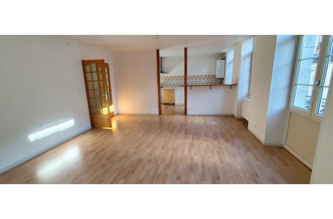 Appartement centre ville , 94 m2, 3 chambres, balcon plein sud - K