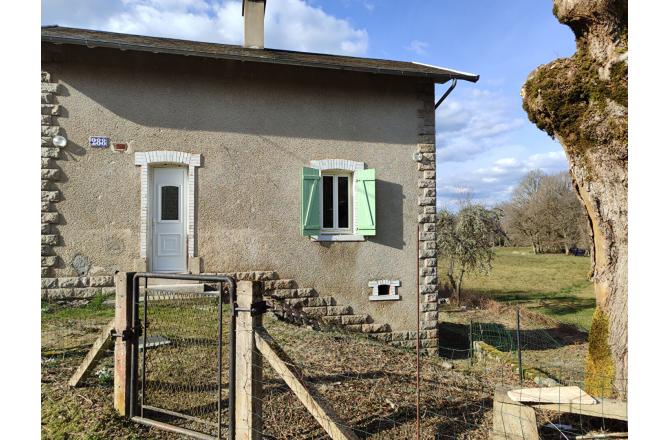 MAISON ISOLEE AVEC TERRAIN ATTENANT - H
