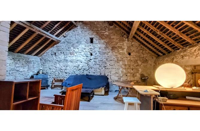 SUD CREUSE Maison en Pierre , Mezzanine, garage - A