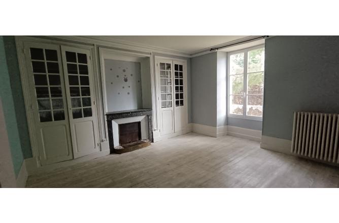 Appartement Aubusson 5 pièce(s) 128 m2 , 4 Chambres . grand jardin - K